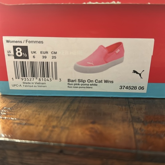 NIB Women’s Puma Bari Slip On Cat - Picture 1 of 7